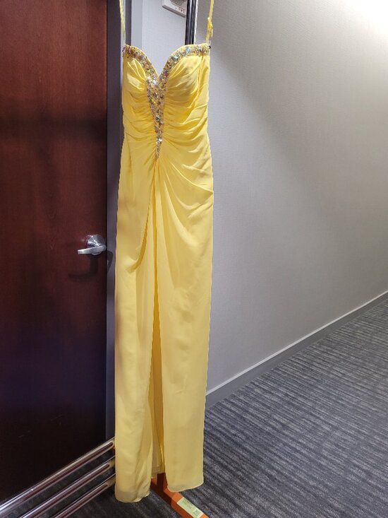 Jovani Dresses & Skirts - Jovani 40020 Size 4 Yellow Dress